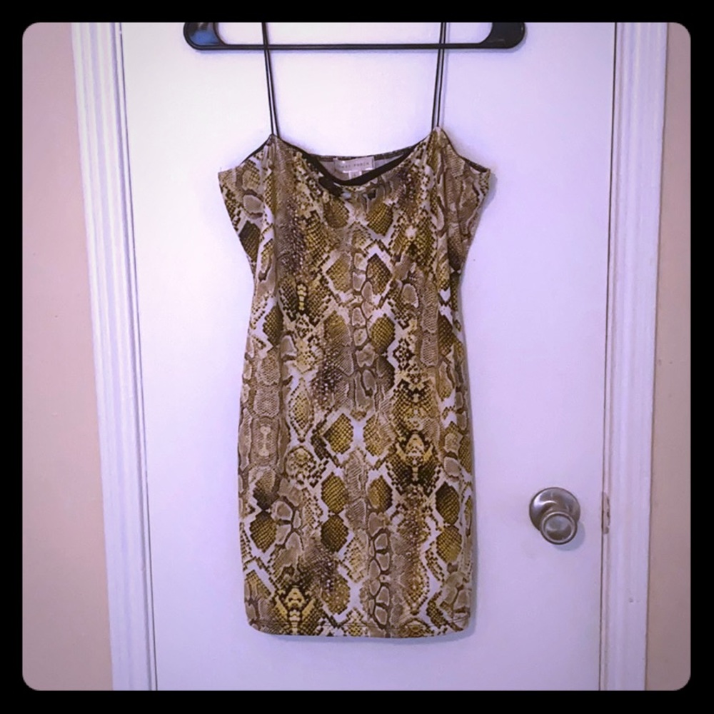 HONEYPUNCH Spaghetti Strap dress